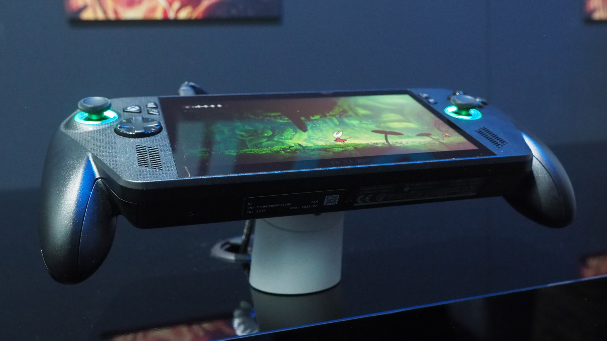 Asus ROG Xbox Ally X at Gamescom 2025