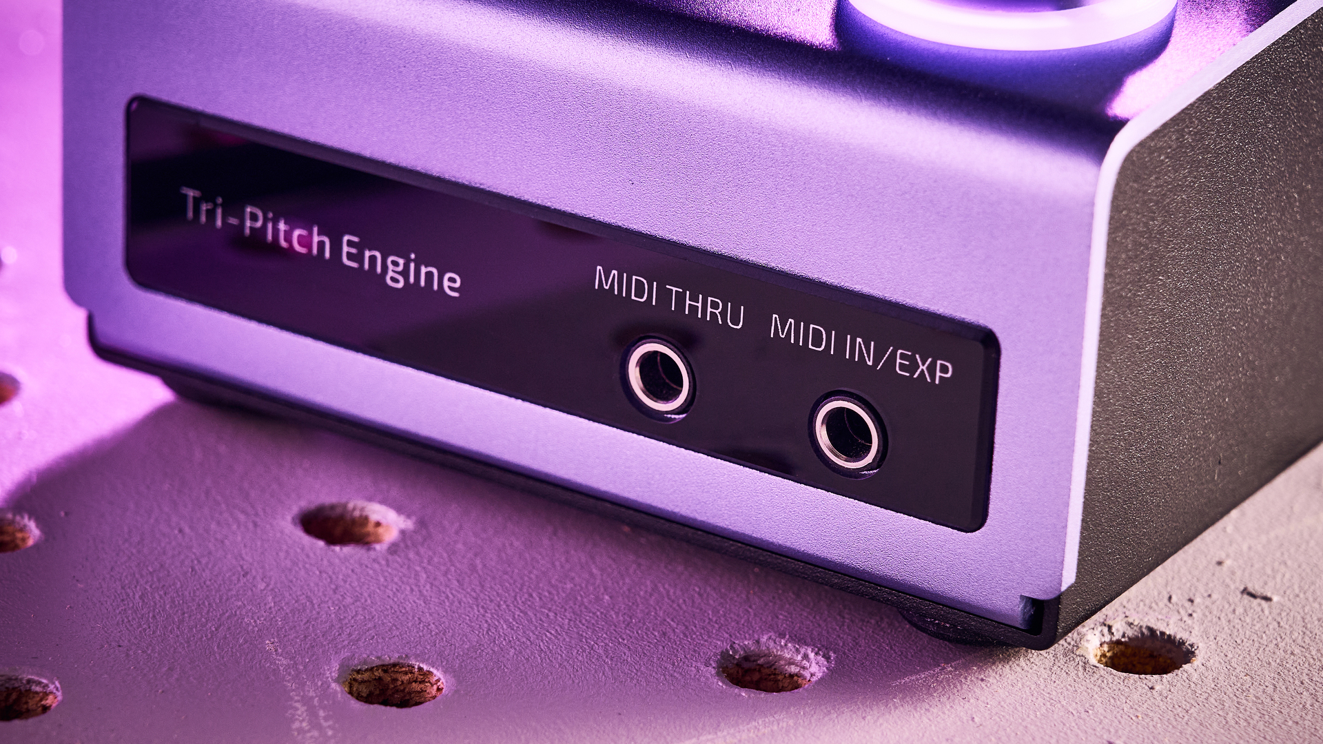 Hotone Freqlux Tri-Pitch pedal review