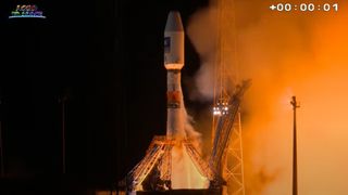 أطلق صاروخ Arianespace Soyuz قمرين صناعيين جديدين للملاحة من طراز Galileo إلى المدار في 4 ديسمبر 2021 من مركز الفضاء جويانا في جويريرو ، غيانا الفرنسية.