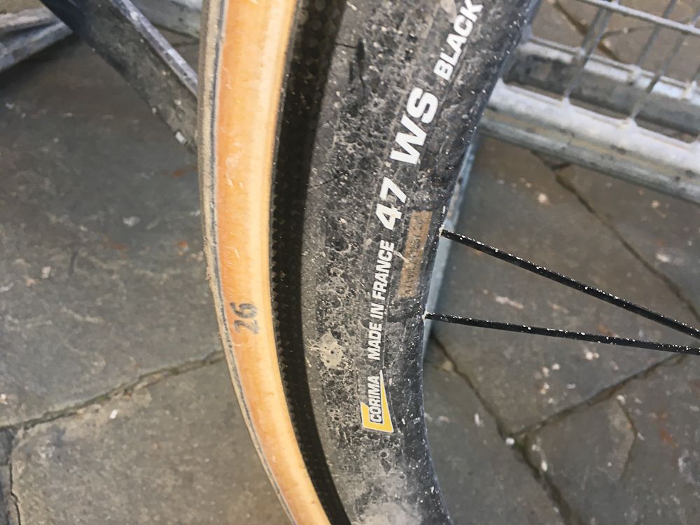 Jakob Fuglsang performed well in the unlabelled 26 mm tyres and Corima wheels