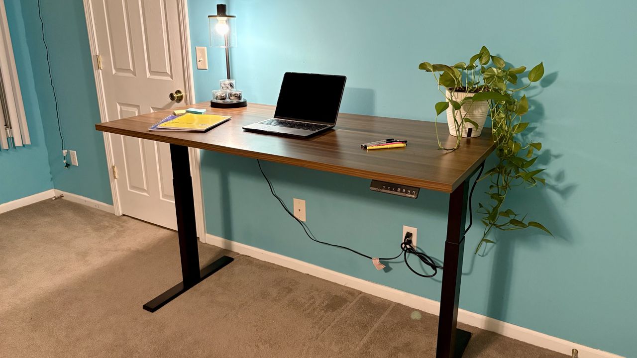 Simple Height Adjustable Desk