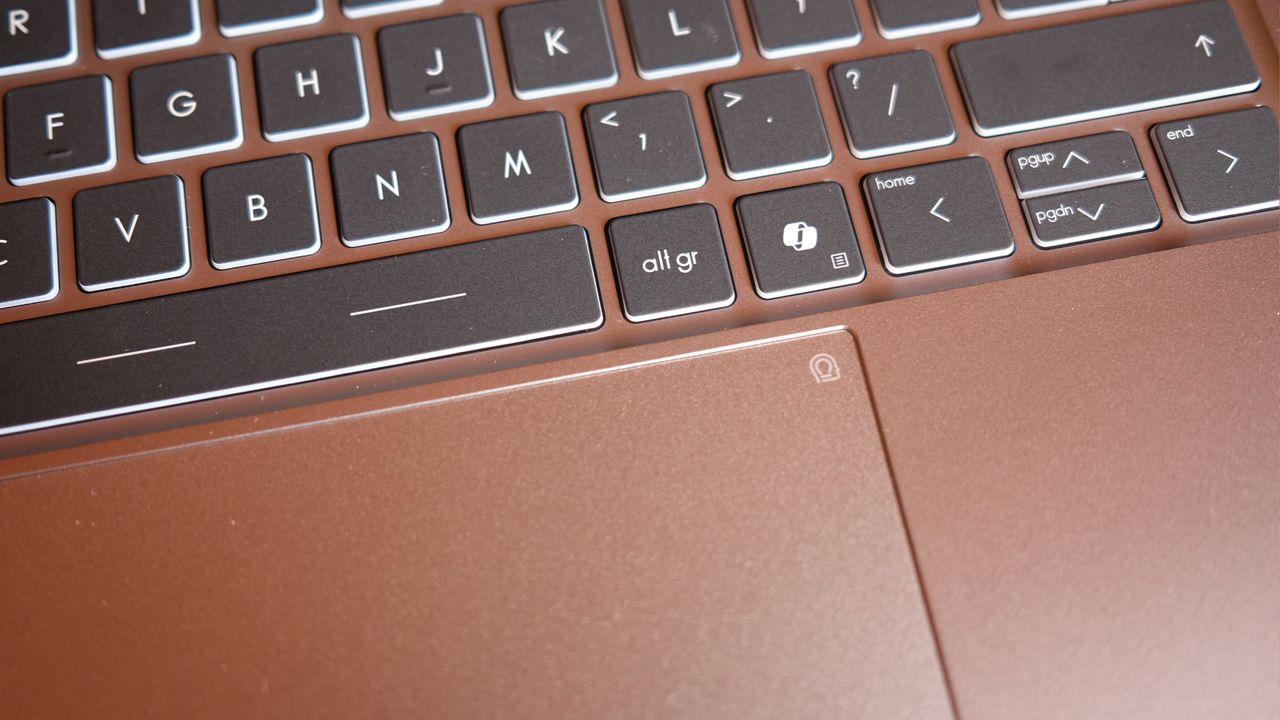 MSI Prestige 14 Flip AI+ review