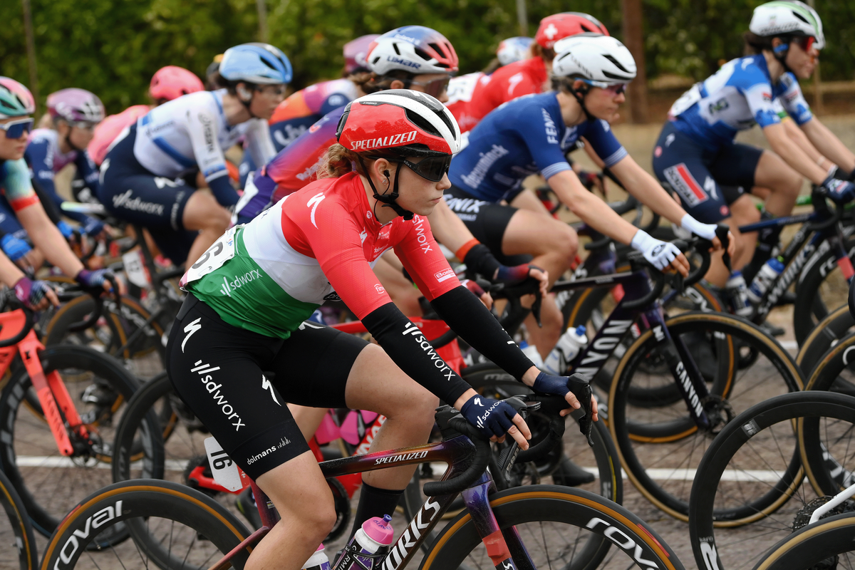 Aggressive racing from young Blanka Vas saw her take over the race lead