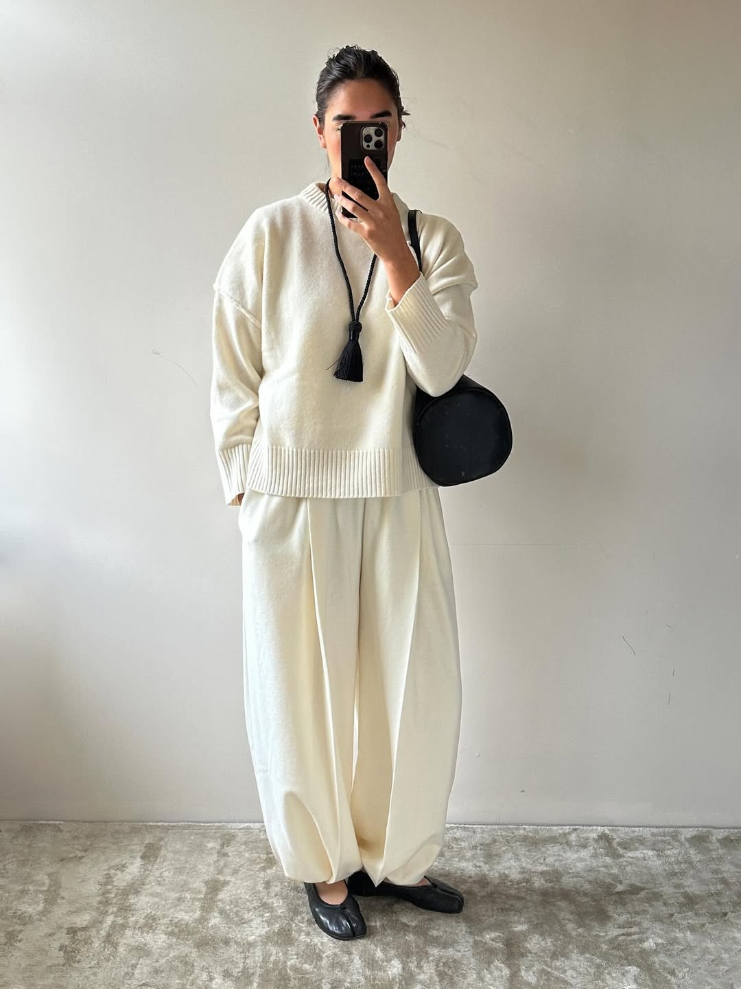 influencer outfit photo featuring a simple but chic 2026 outfit formula