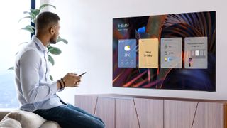 2024 Samsung TV with information widget Now+ screen