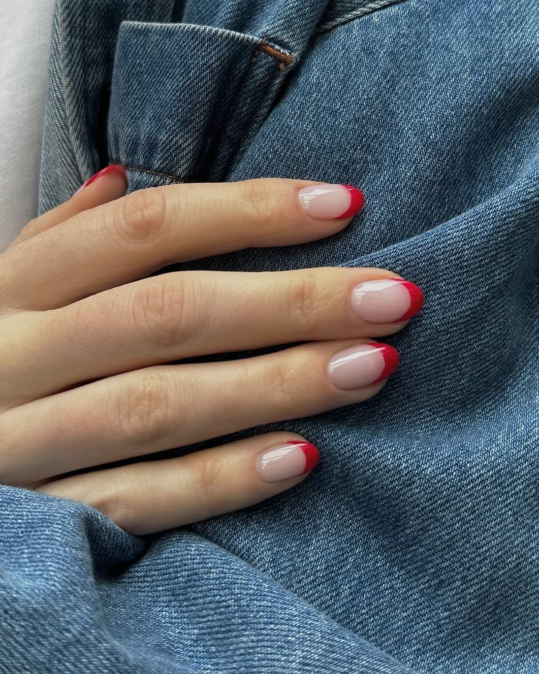 Red French manciure.