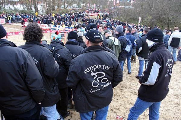 Most riders have an official fan club, decked out in official fan clothing.