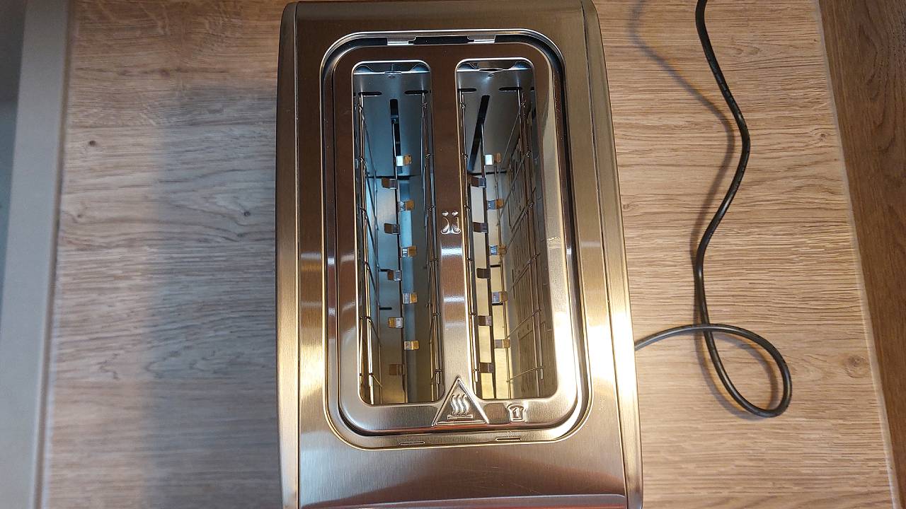 Cuisinart SimpliTouch XL Colour Touchscreen 2-Slice Toaster