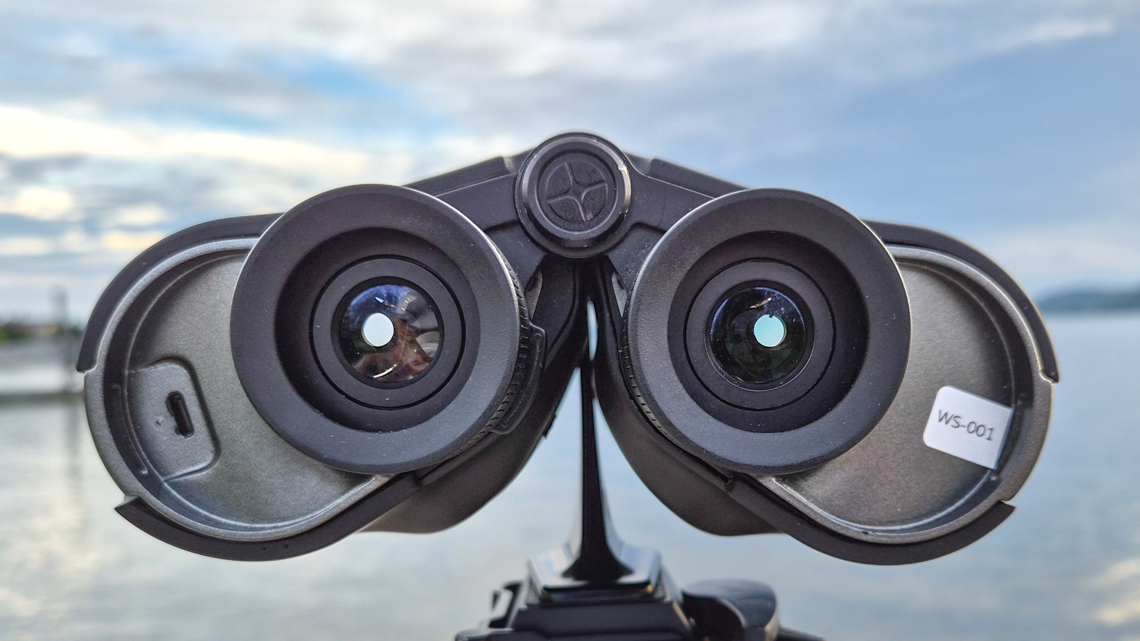 Unistellar Envision smart binoculars.