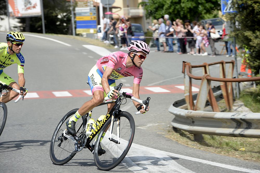 Alberto Contador (Tinkoff-Saxo) during sgage 6