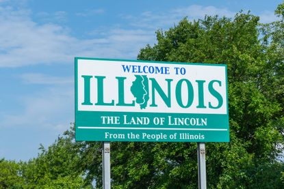 Is retirement income taxed in Illinois?
