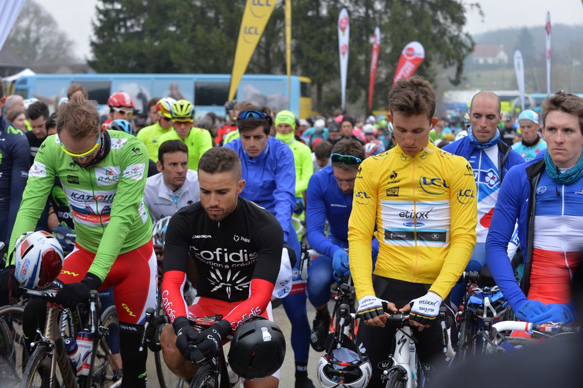 The peloton pays its respects to the 10 television cast of Dropped who were killed in Argentina