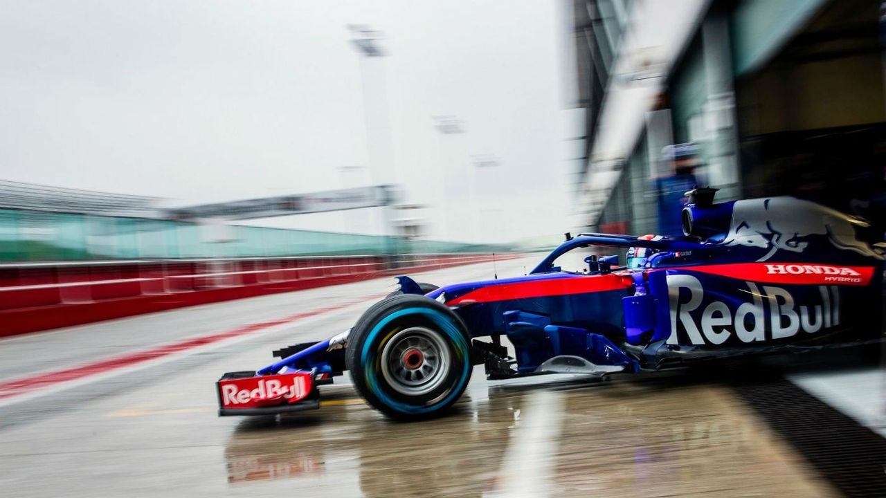 Toro Rosso STR13 new car F1 2018