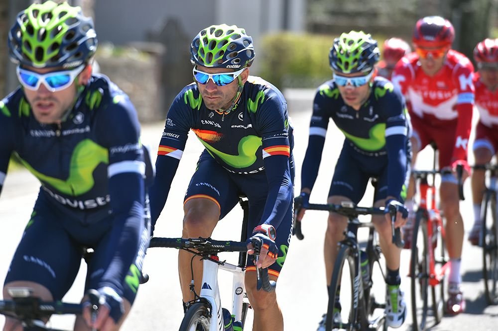 Alejandro Valverde tucked in the Movistar train