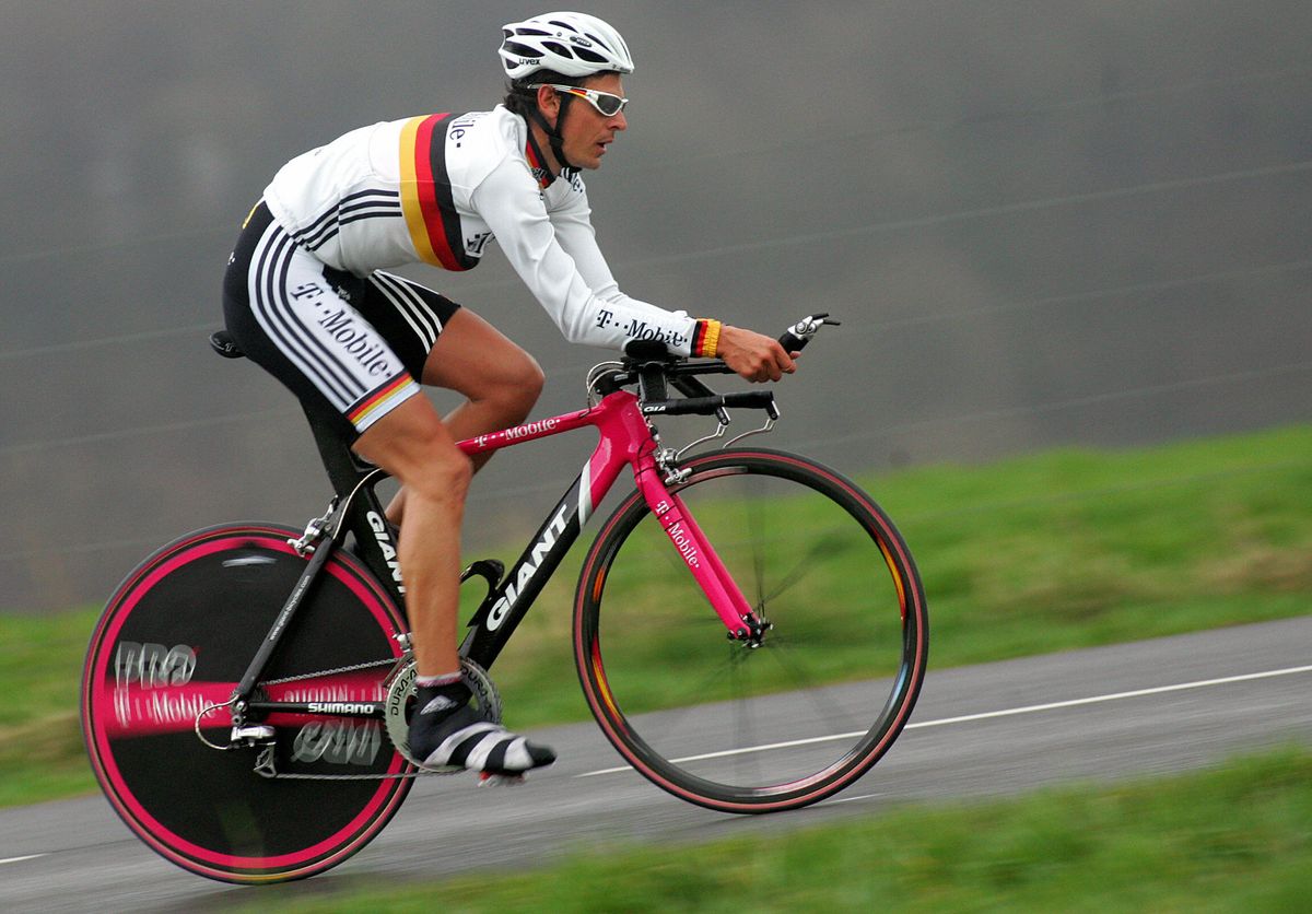 Andreas Kloden in the time trial at Criterium International in 2005.