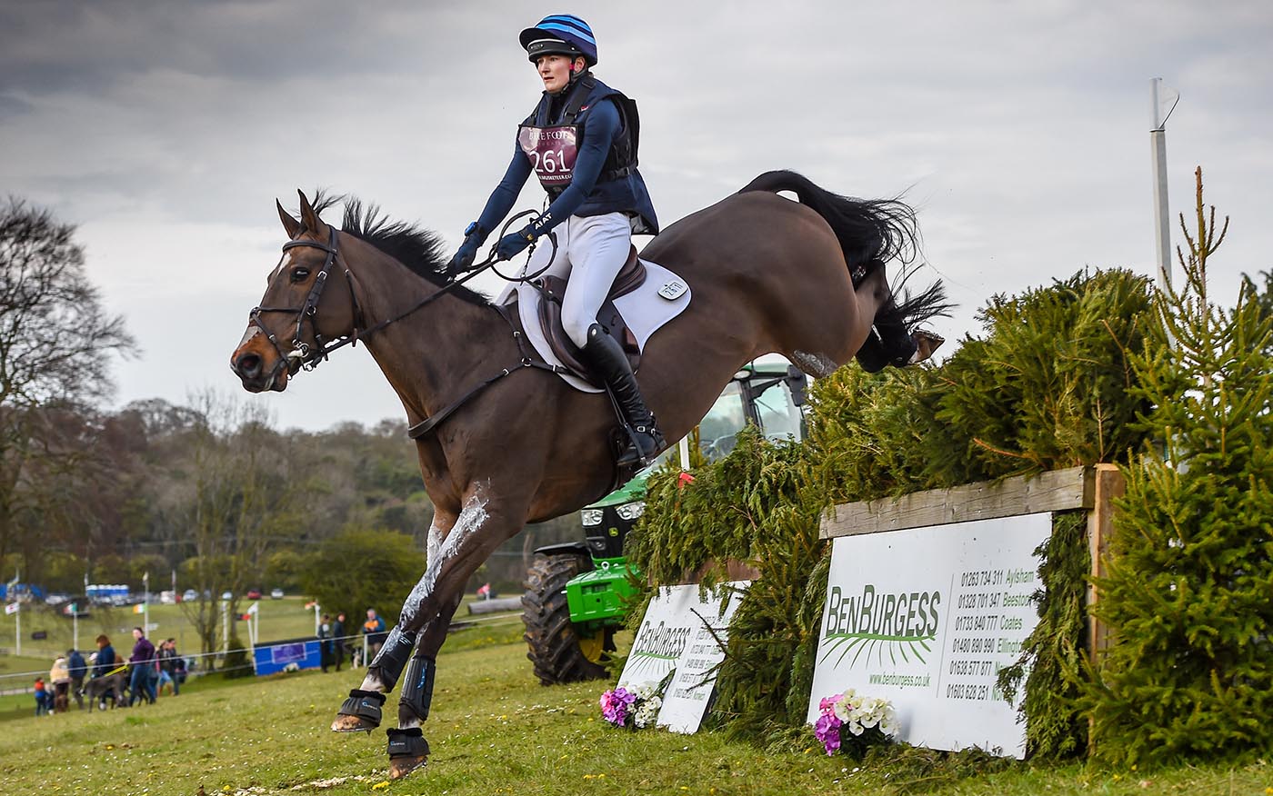 BURNHAM MARKET Rose Nesbitt riding EG Michealangelo during the CCI-S 4* Section B at BAREFOOT RETREATS BURNHAM MARKET INTERNATIONAL (1) held at Sussex Farm in the Burnham Market near King's Lynn in Norfolk in United Kingdom on the 17th April 2023