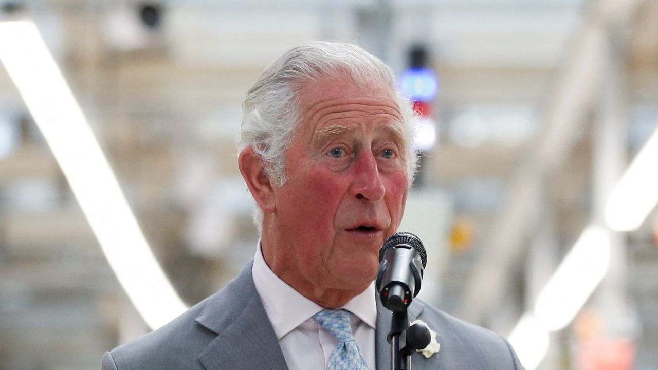 Britain&#039;s Prince Charles, Prince of Wales, makes a speech on th production line to employees during his visit to the MINI plant in Oxford on June 8, 2021. (Photo by PETER NICHOLLS / POOL / AFP) (Photo by PETER NICHOLLS/POOL/AFP via Getty Images)