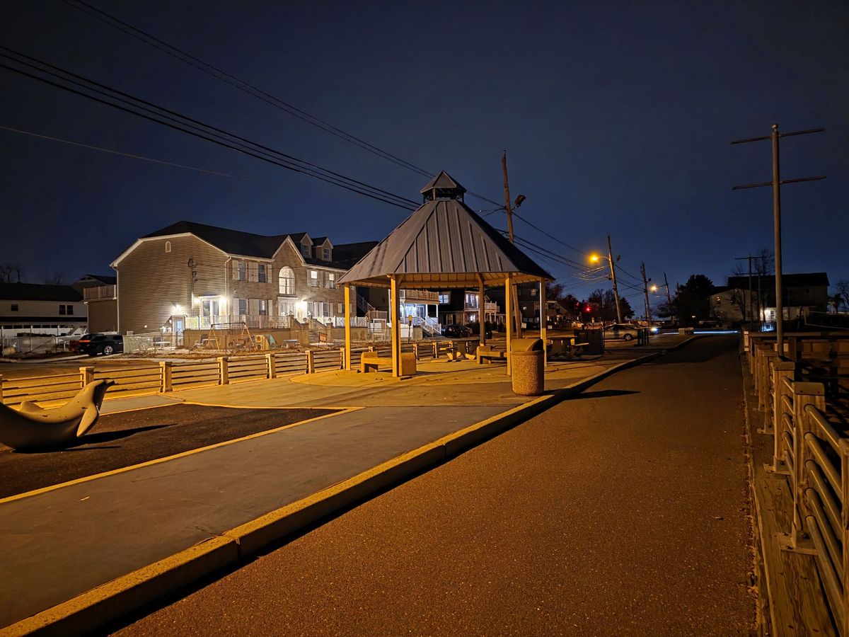 Samsung Galaxy S25 Ultra low light sample.