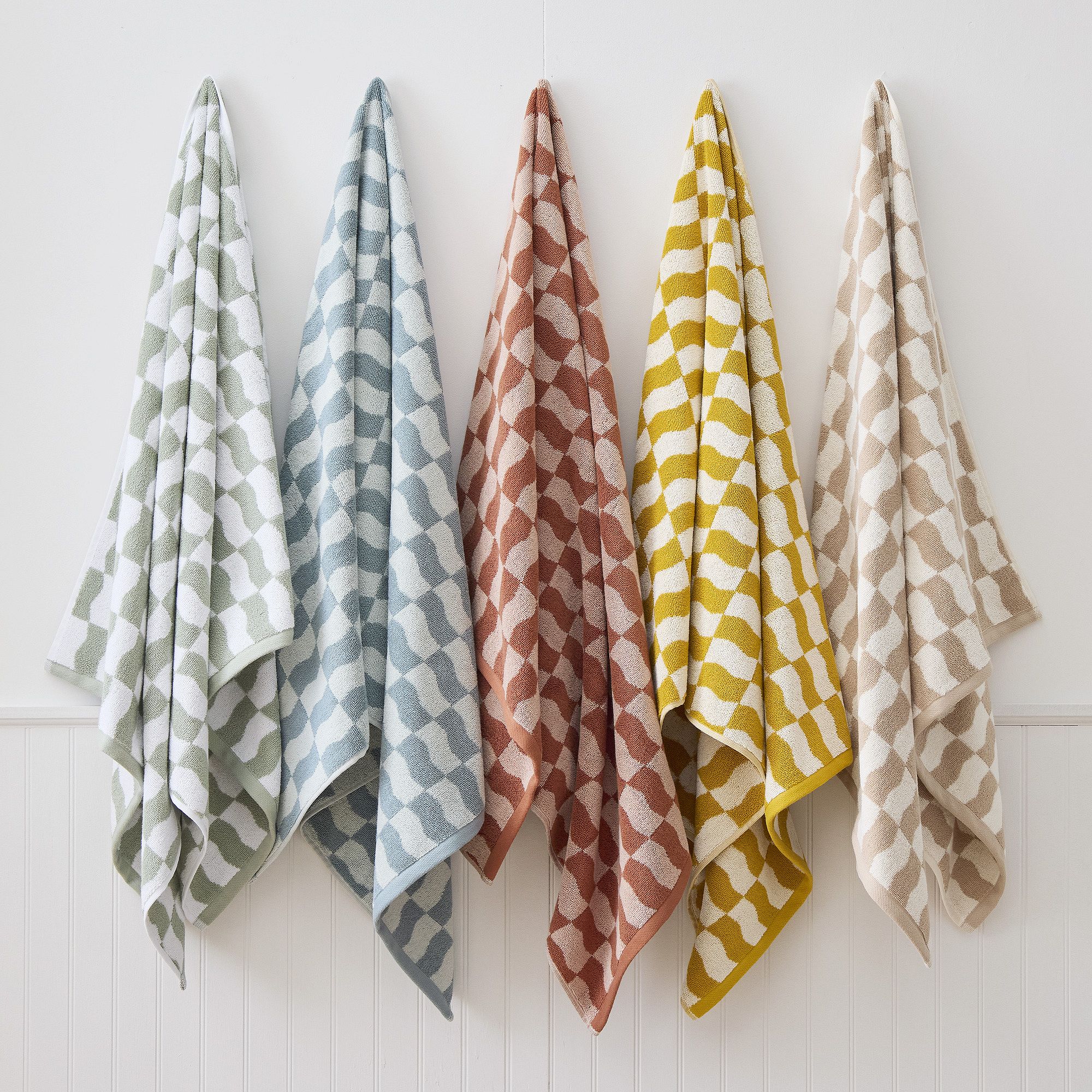 Wavy blocks towels