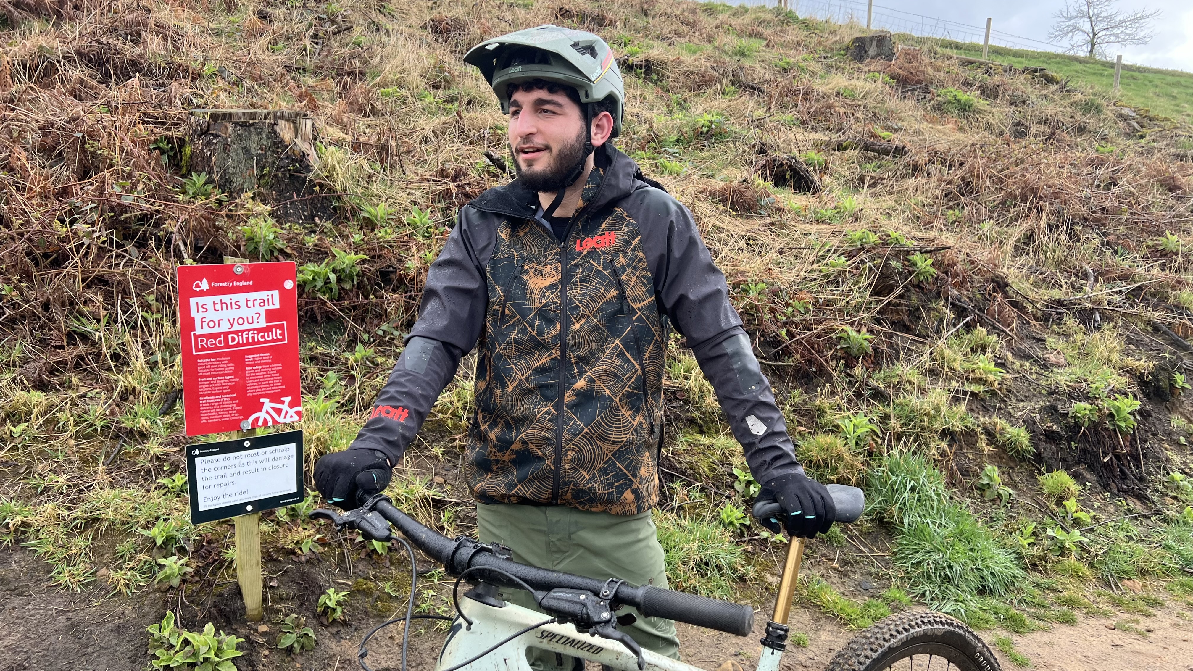 I’ve been wearing Leatt’s HydraDri 4.0 MTB jacket through the worst winter and spring weather and this is what I learned