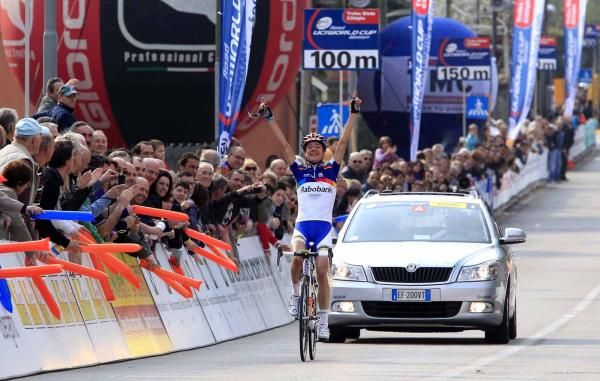 Marianne Vos wins the Trofeo Alfredo Binda for the third time