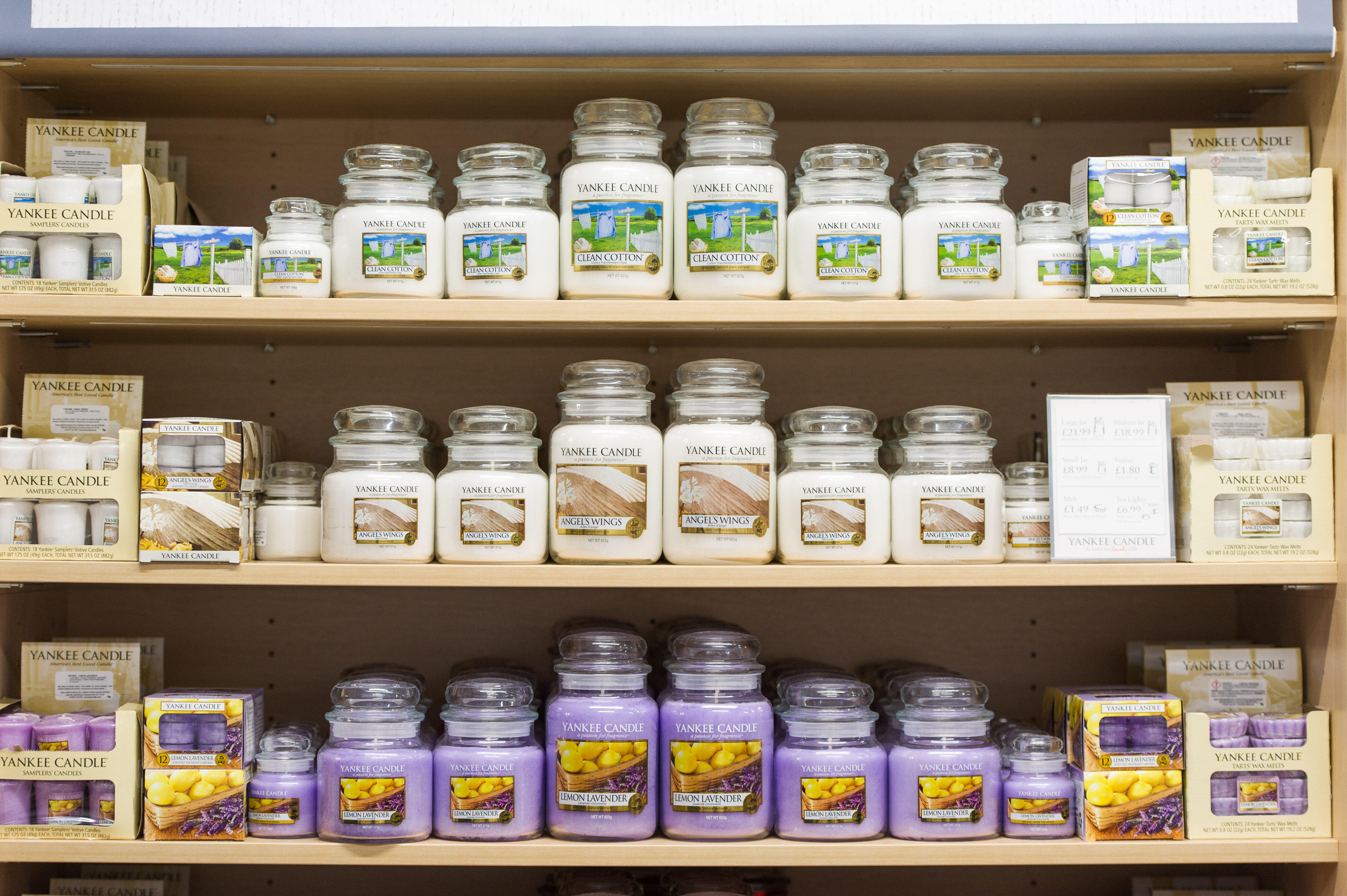 How are Yankee Candles made? Take a look inside the factory