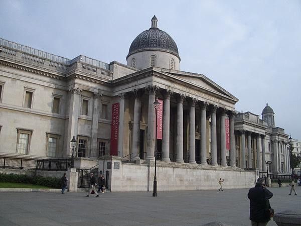 The National Gallery. Houses one of the greatest collections of European painting in the world soon to be presenting some of the greatest collections of cyclists in the world