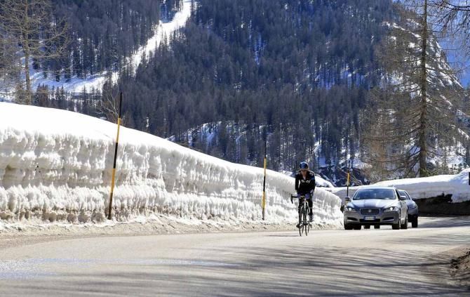 Bradley Wiggins had Tim Kerrison and Dario Cioni for company.
