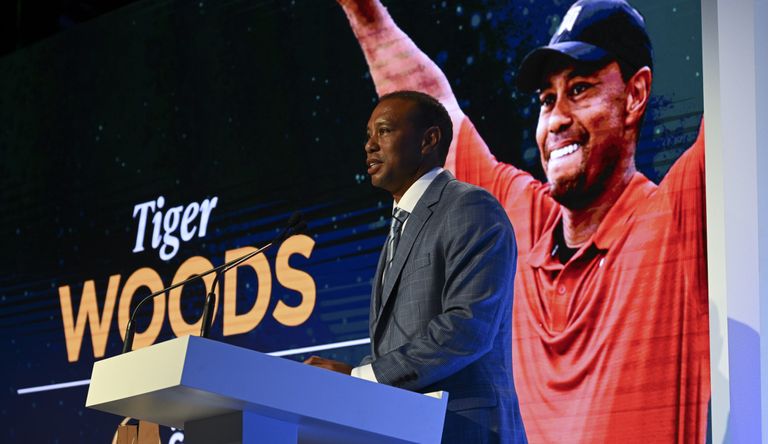 Woods speaks at the Hall of Fame