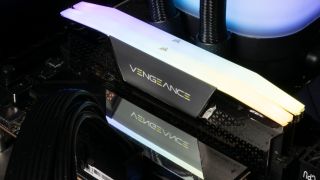 Corsair Vengeance RGB CUDIMM DDR5-8400 C40