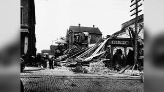 A house damaged in the August 31, 1886 earthquake. Charleston, South Carolina, ca. September, 1886. 