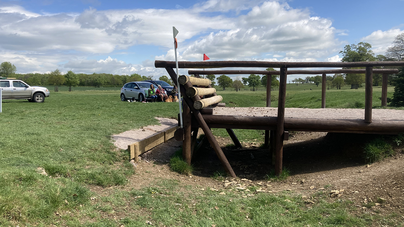 Badminton grassroots championships course BE100 fence 11
