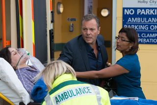 Casualty's Nick Jordan and Zoe Hanna pull out the stops to save a patient.