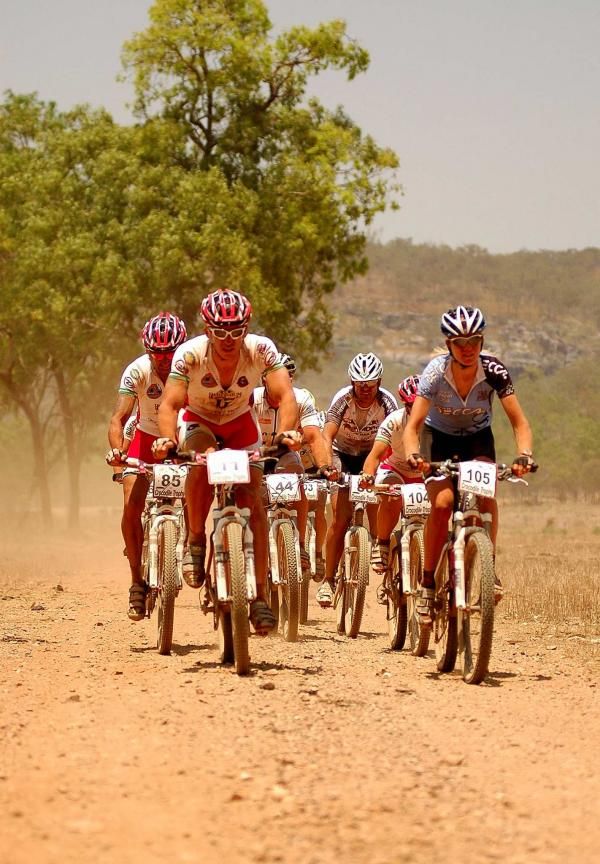 James Banner-Smith and Monique Zeldenrust lead the group containing the women's leaders