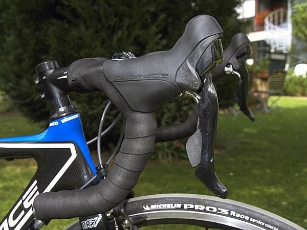 The new lever shape is far more comfortable than before.