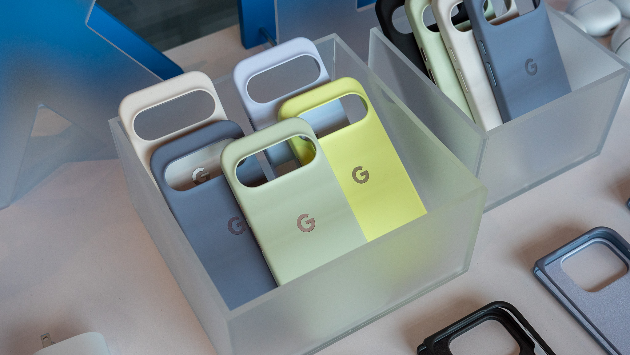 Official Google Pixel 10 Pro Pixelsnap cases with Qi2 MagSafe compatibility.