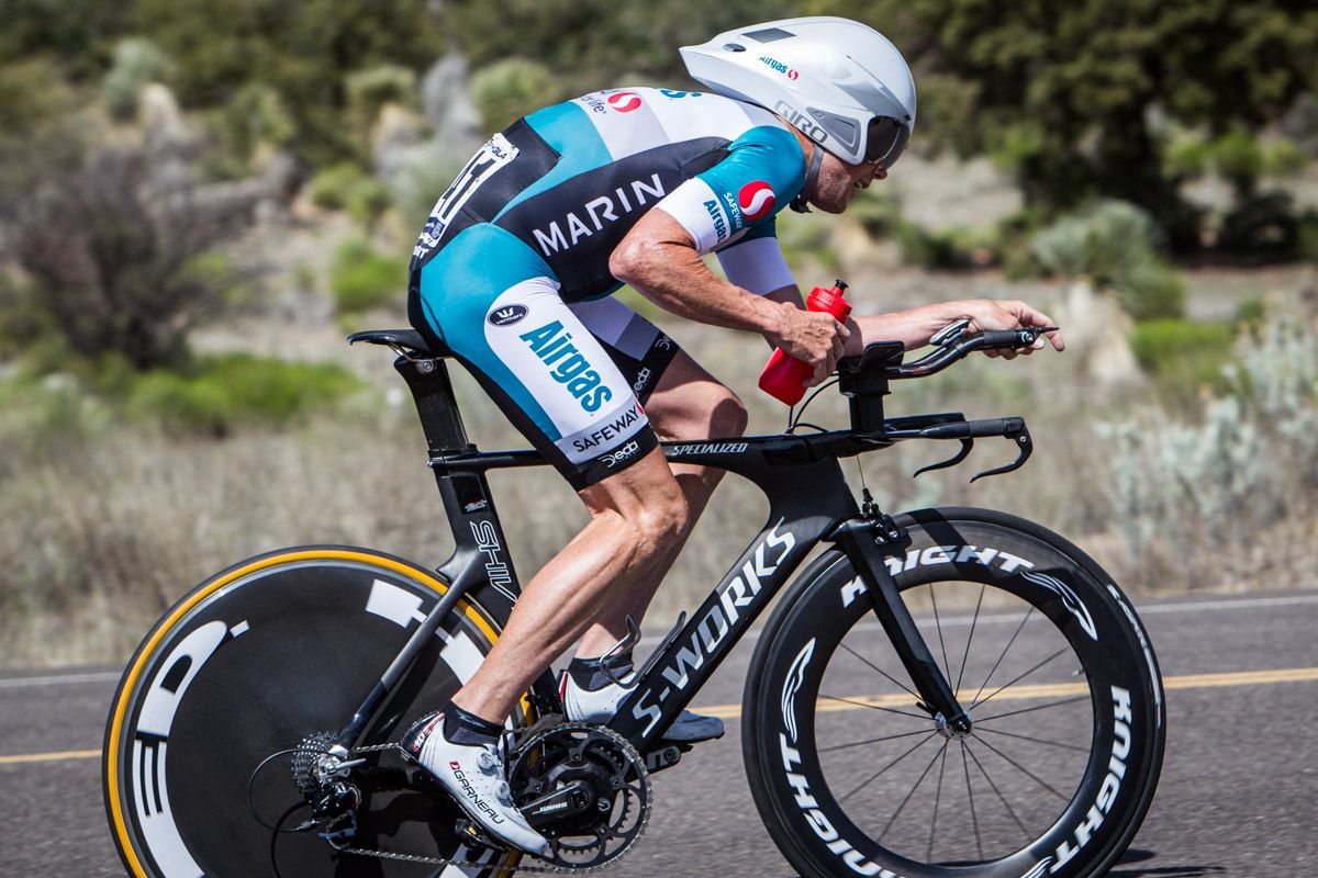 Chris Horner (Airgas) takes a drink on the descent.