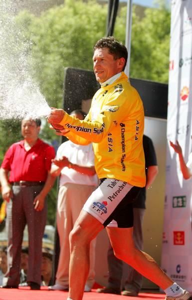Andrey Mizurov (Tabriz) still leads the general classification after two days of racing.