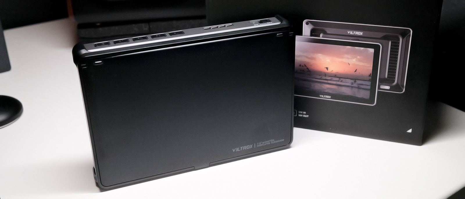 Viltrox DC-L1 field monitor