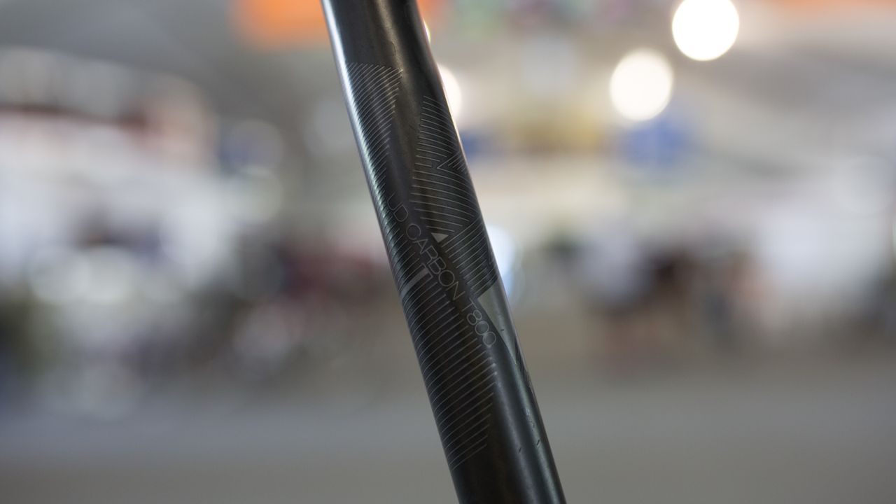 A closer look at the PRO components Tharsis seatpost