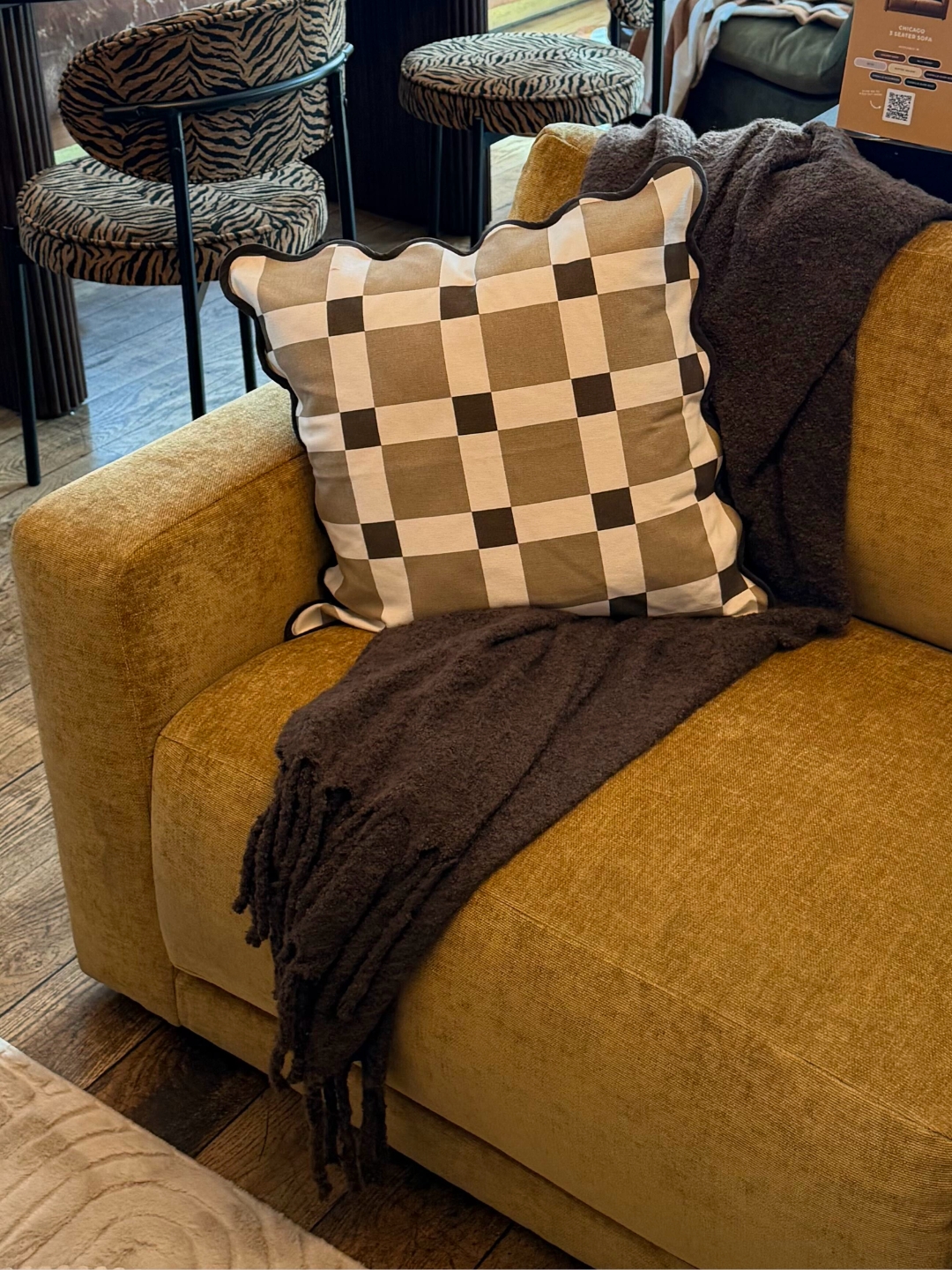 Dusk sofa in mustard color