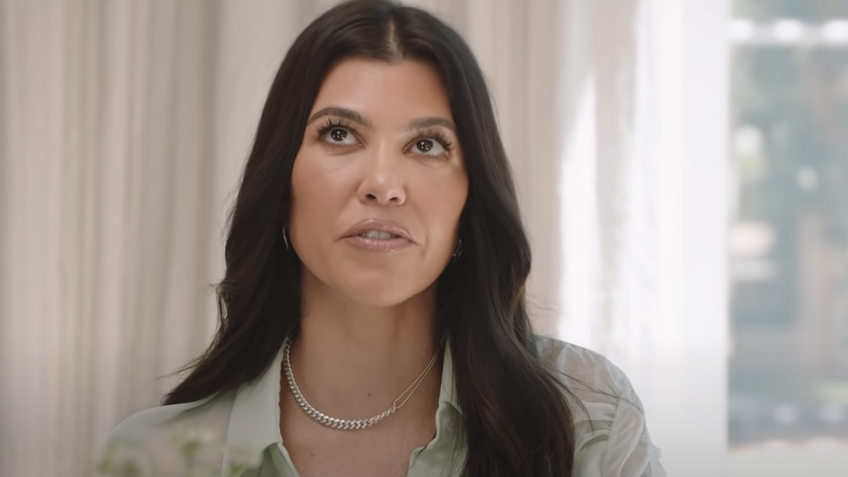 Kourtney Kardashian Denies Kylie Jenner Wedding Rumor, But That Hasn't Stopped White Dress Pics And A Wedding Registry From Running Around - CinemaBlend