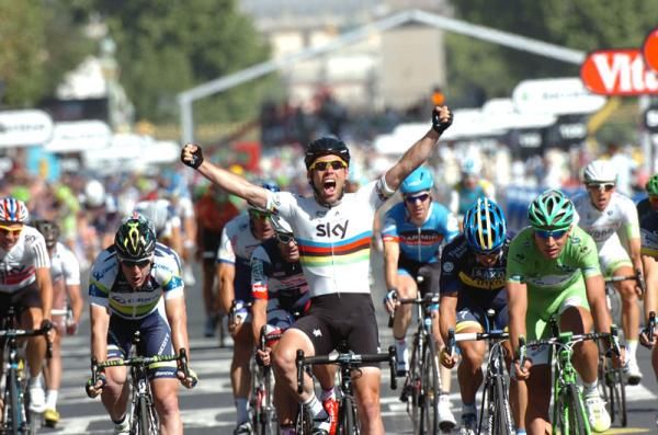 World Champion Mark Cavendish (Team Sky) wins the final stage of the 2012 Tour de France