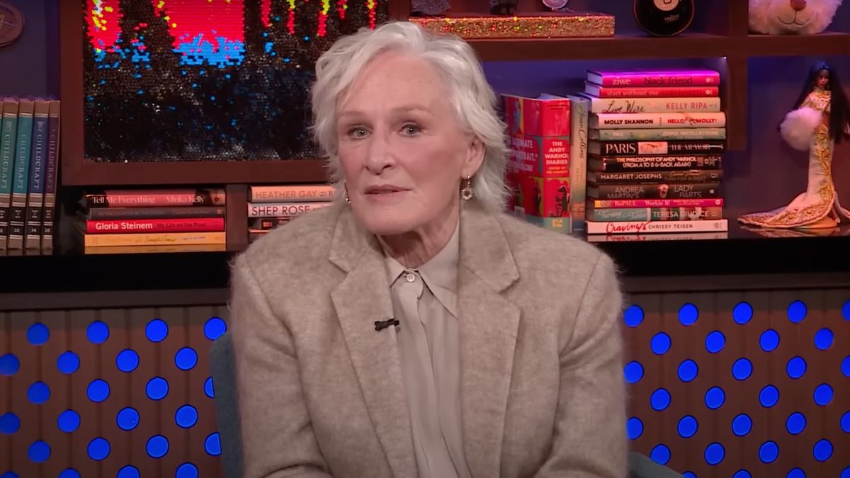 Glenn Close Opens Up About The Best On-Screen Kiss She’s Ever Had, And I Can’t Blame Her For This Choice