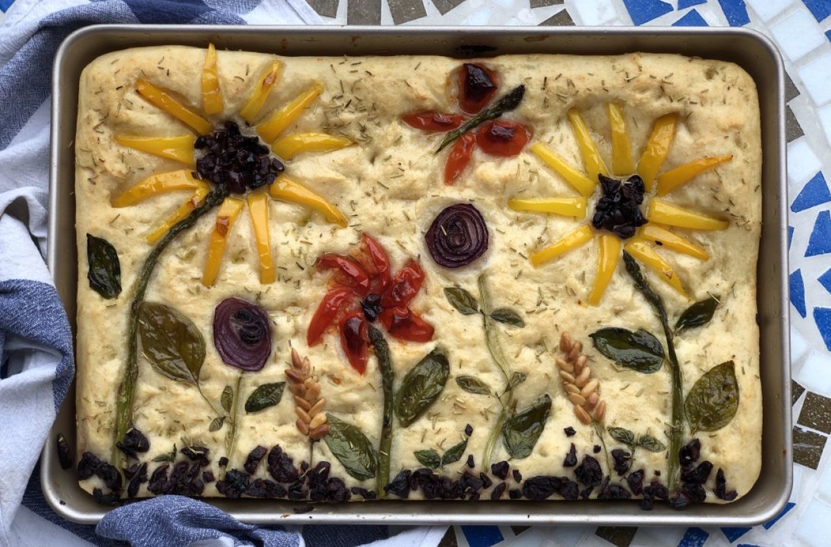 How to make flower focaccia bread art - the new baking trend!
