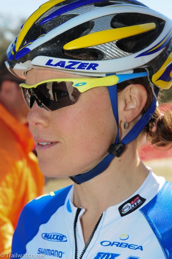 US Cross Country Champion Georgia Gould (Luna Pro Team) is undefeated at Mellow Johnny