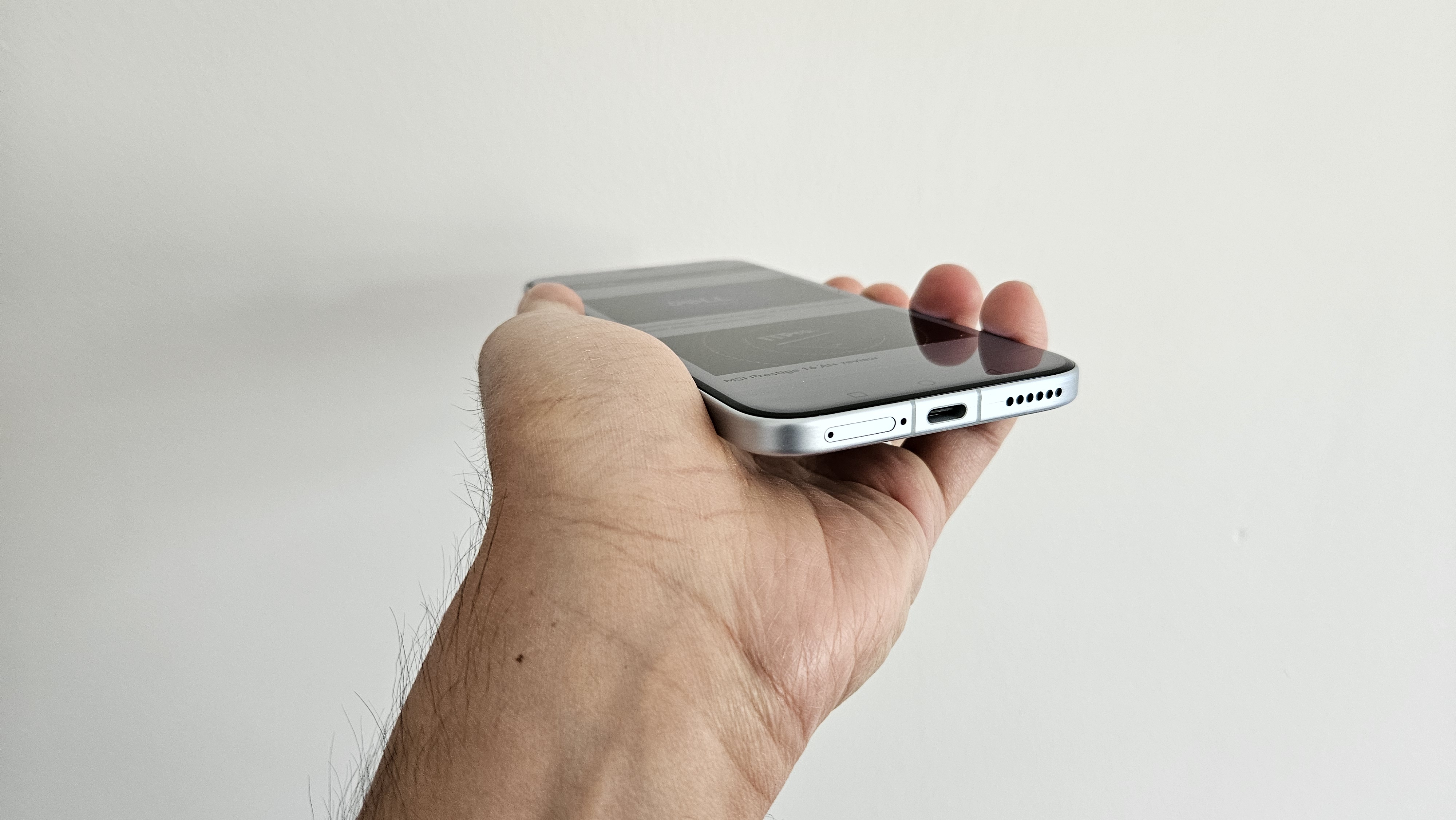 The Honor Magic8 phone