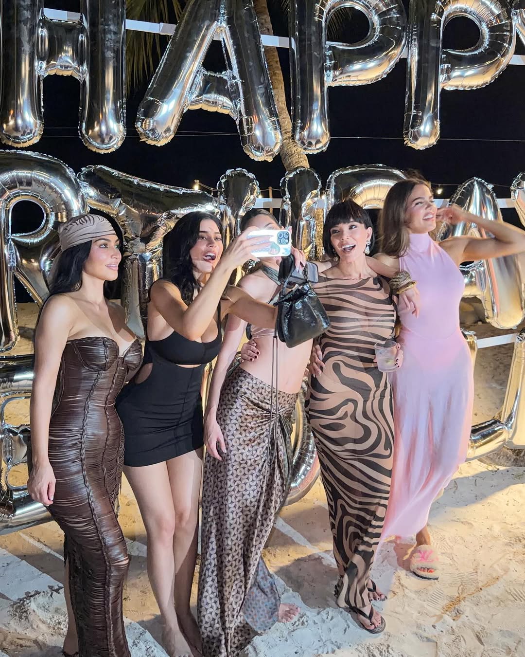 Kendall Jenner was joined by Kim Kardashian, Kylie Jenner, Kris Jenner, and Khlo&amp;eacute; Kardashian on her 30th birthday