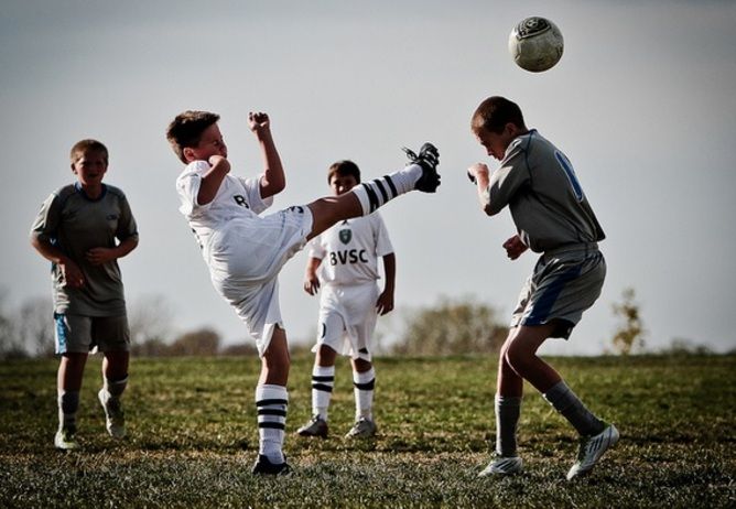 concussion, soccer, football