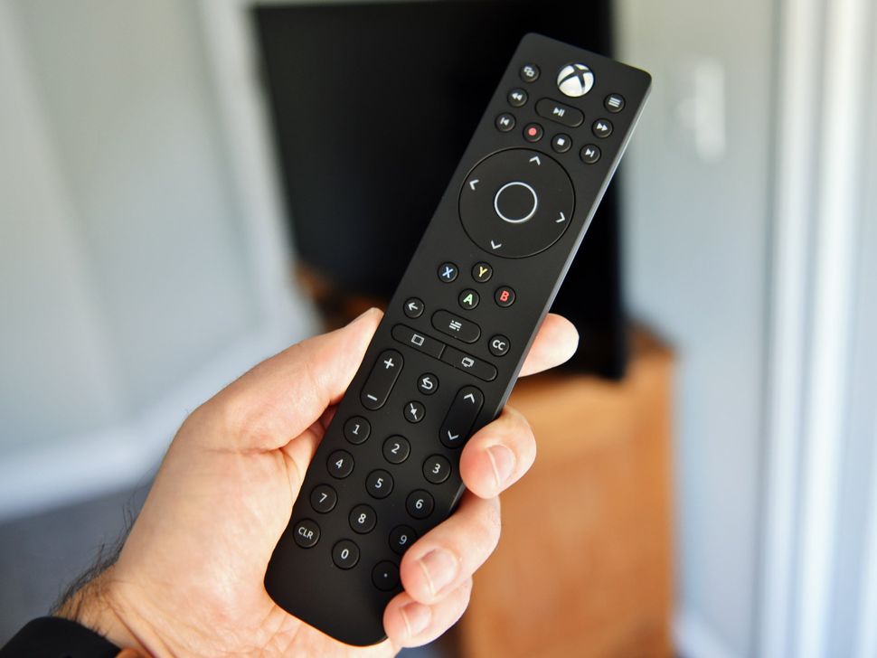 Talon Media Remote for Xbox One puts Microsoft's remote to shame
